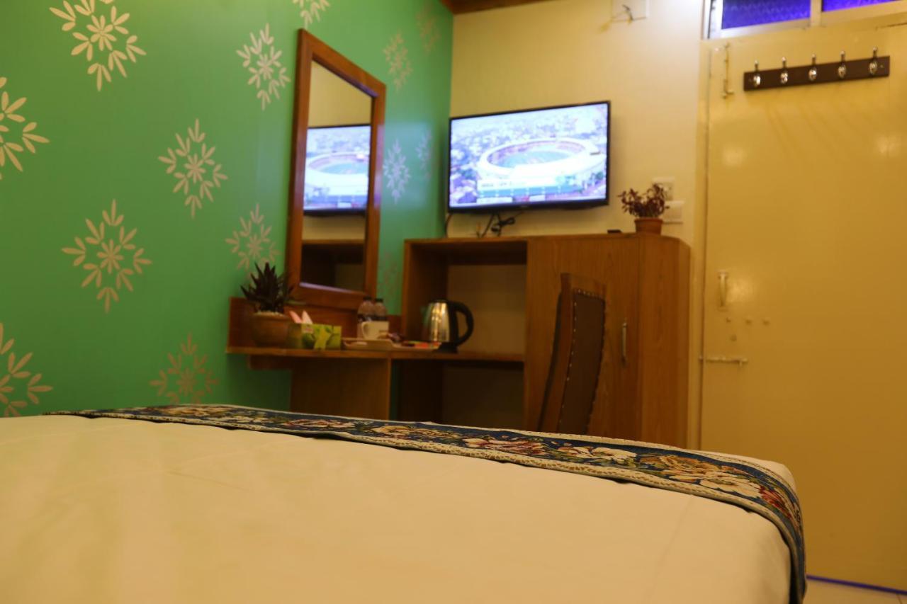 Hotel Shalimar Int'L Dhaka Exteriör bild